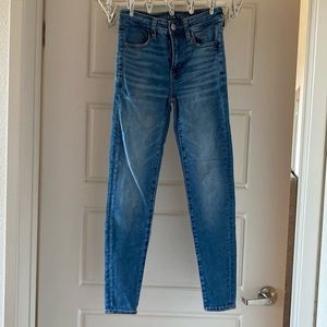 AMERICAN EAGLE JEANS.